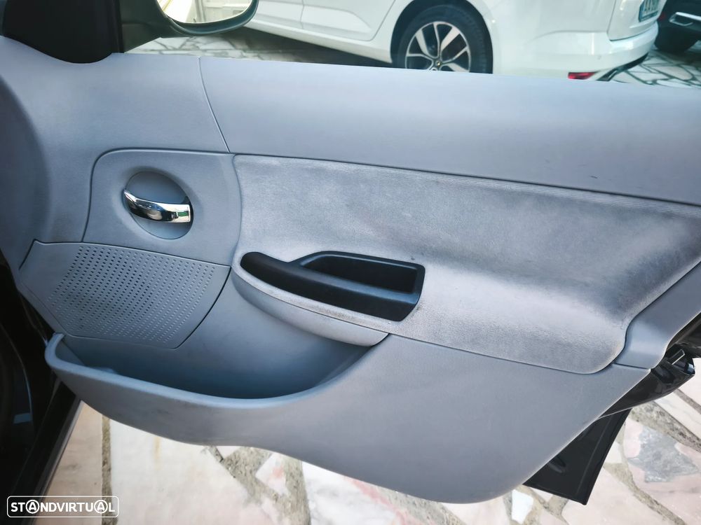 Citroën C3 1.4 HDi Airdream Exclusive - 27