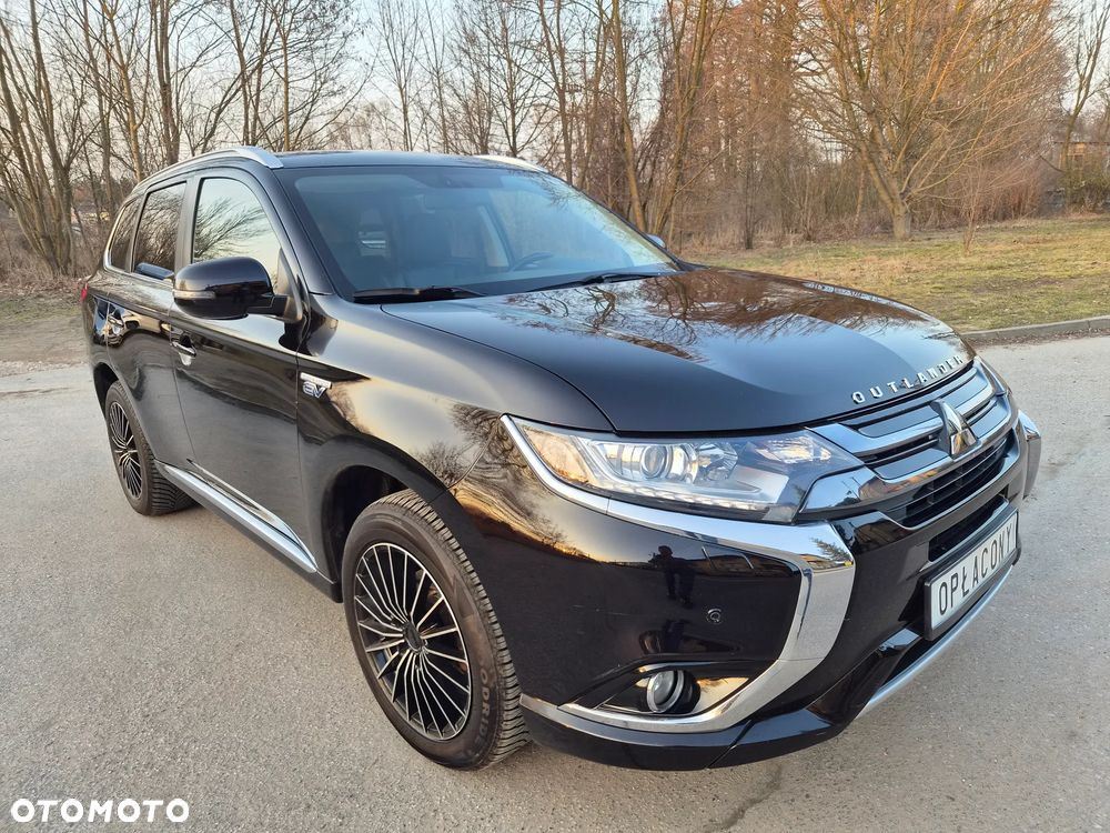 Mitsubishi Outlander - 15