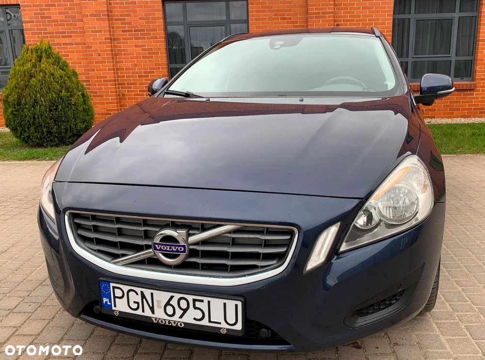 Volvo V60 ver-d2-momentum - 31