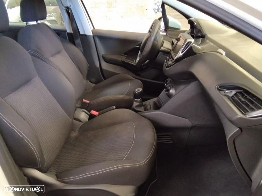 Peugeot 208 1.5 BlueHDi Active - 4