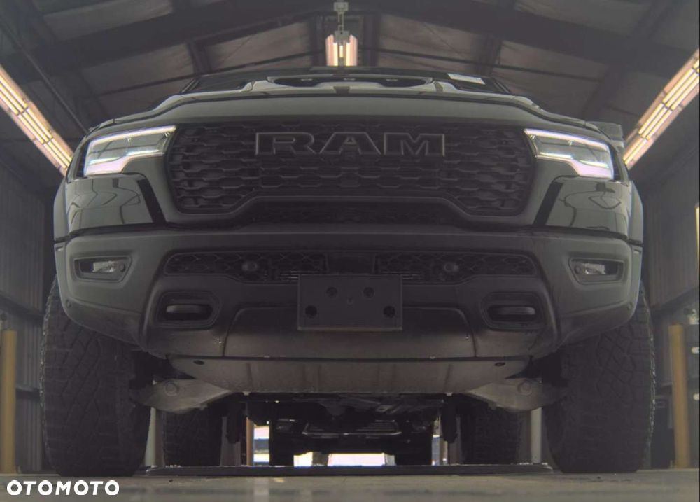 RAM 1500 - 7