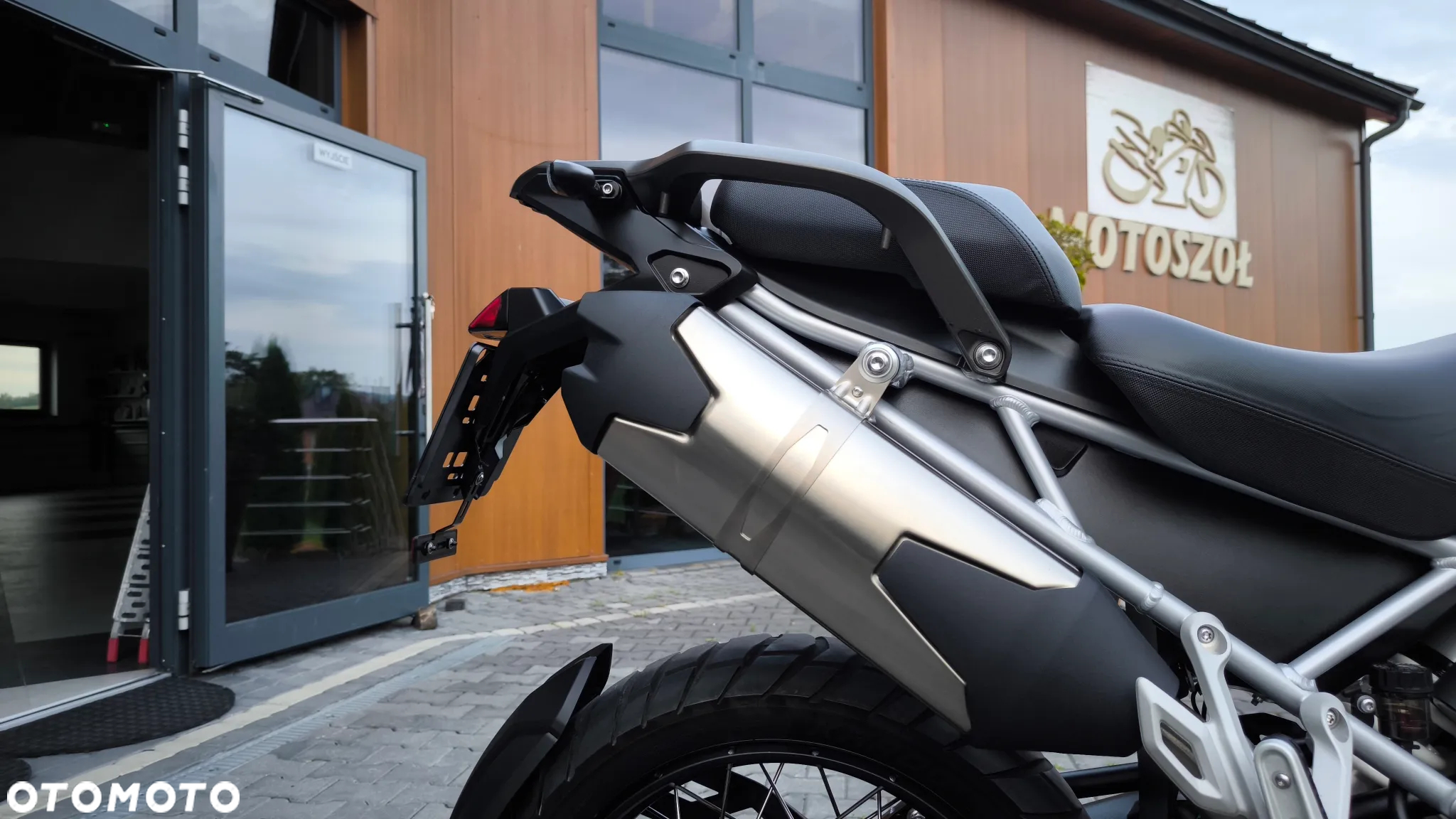 Triumph Tiger - 33
