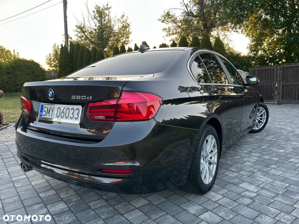 BMW Seria 3 320d Luxury Line - 2
