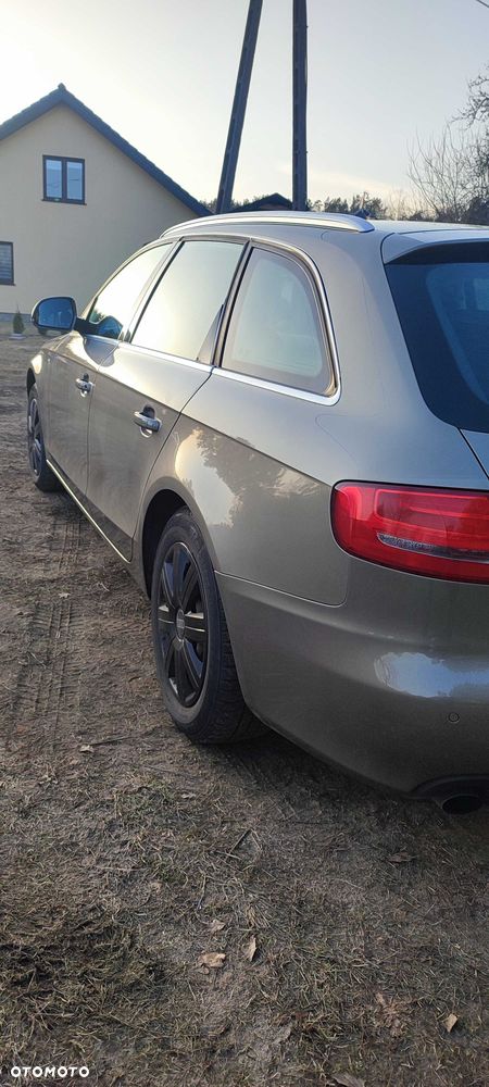 Audi A4 Avant - 4