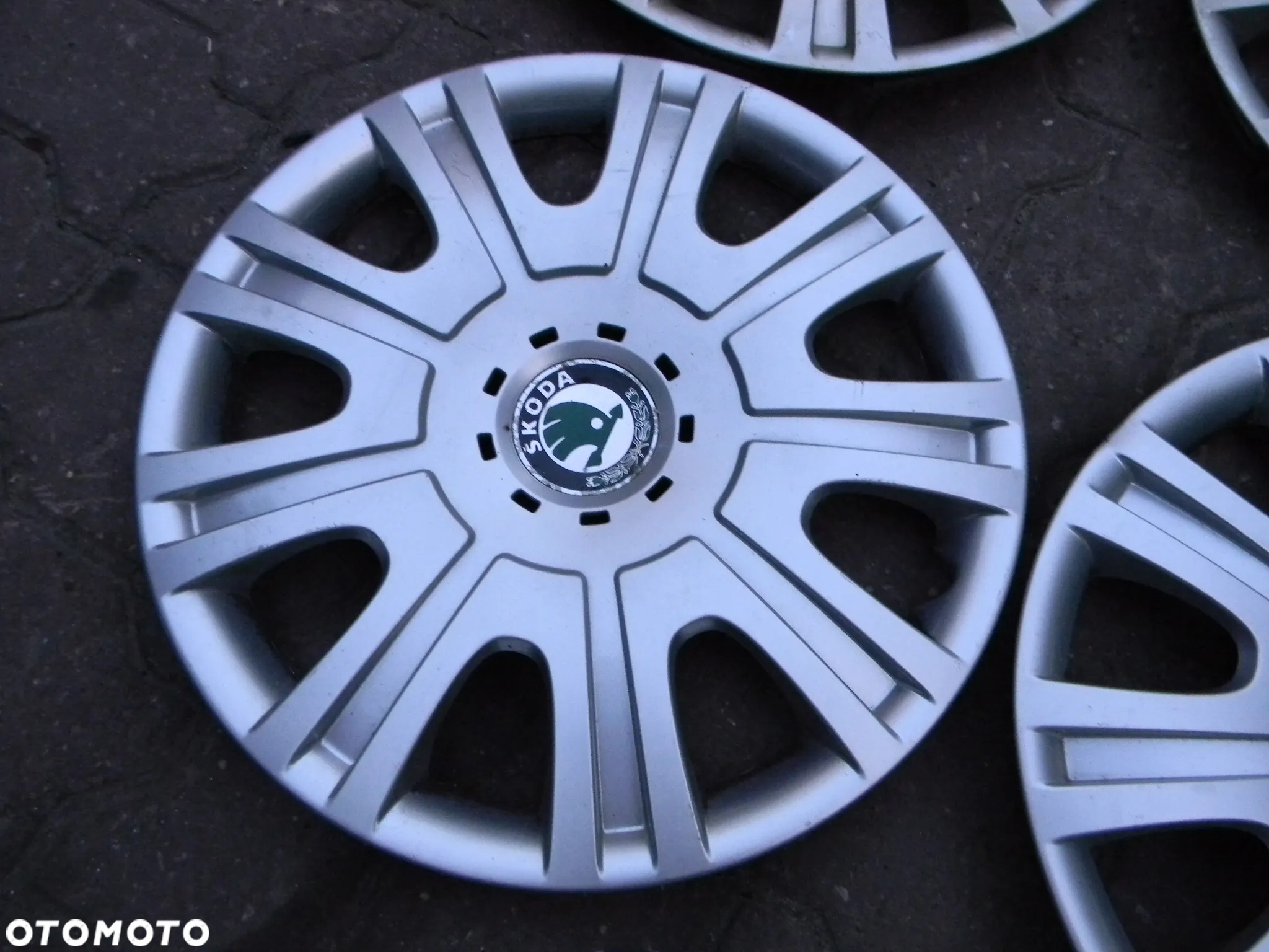 kołpaki 4szt 15" SKODA OCTAVIA FABIA ROOMSTER YETI - 3