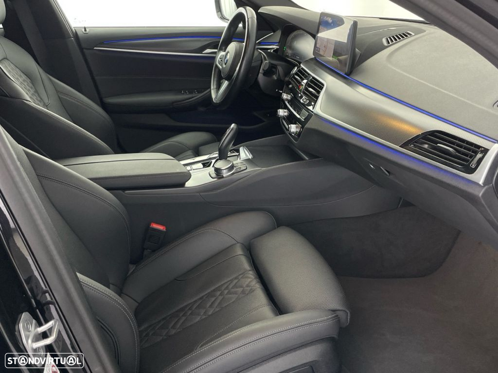 BMW 520 d Auto - 23