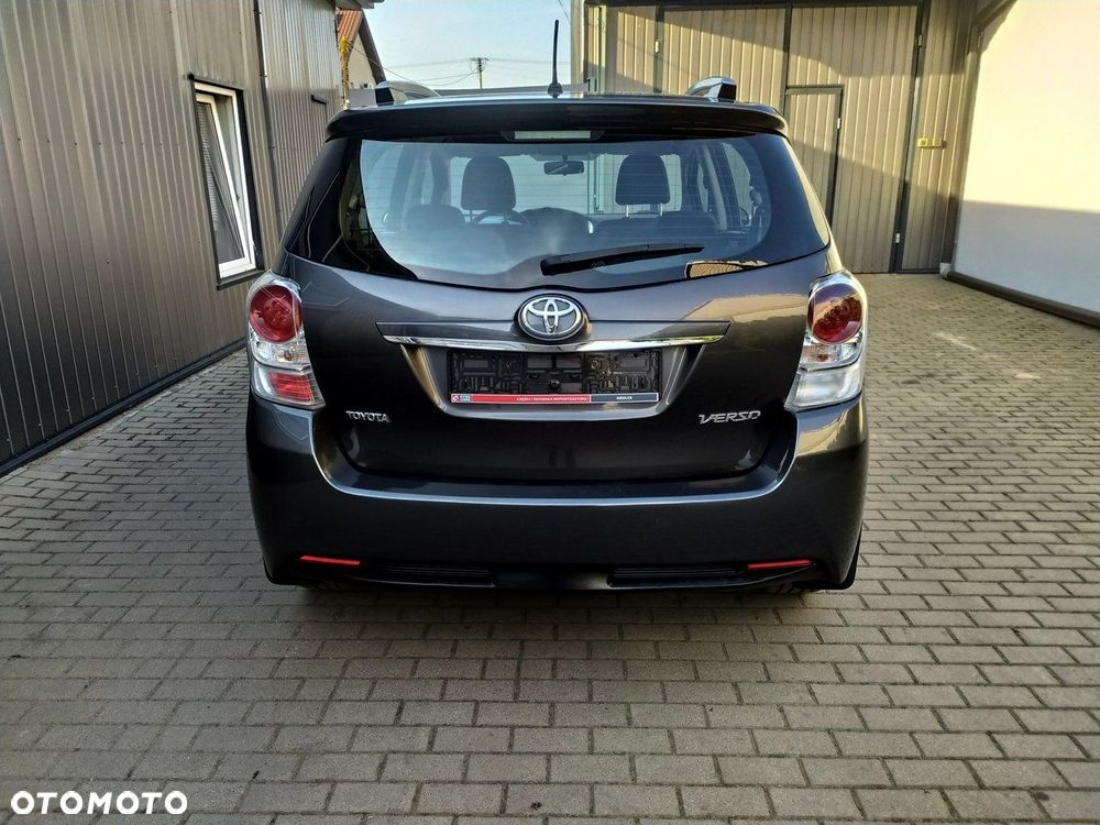 Toyota Verso 1.8 Premium 7os MS - 6