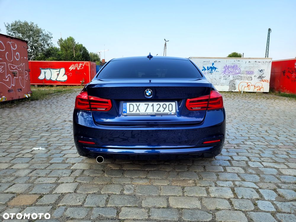 BMW Seria 3 318d Advantage - 23