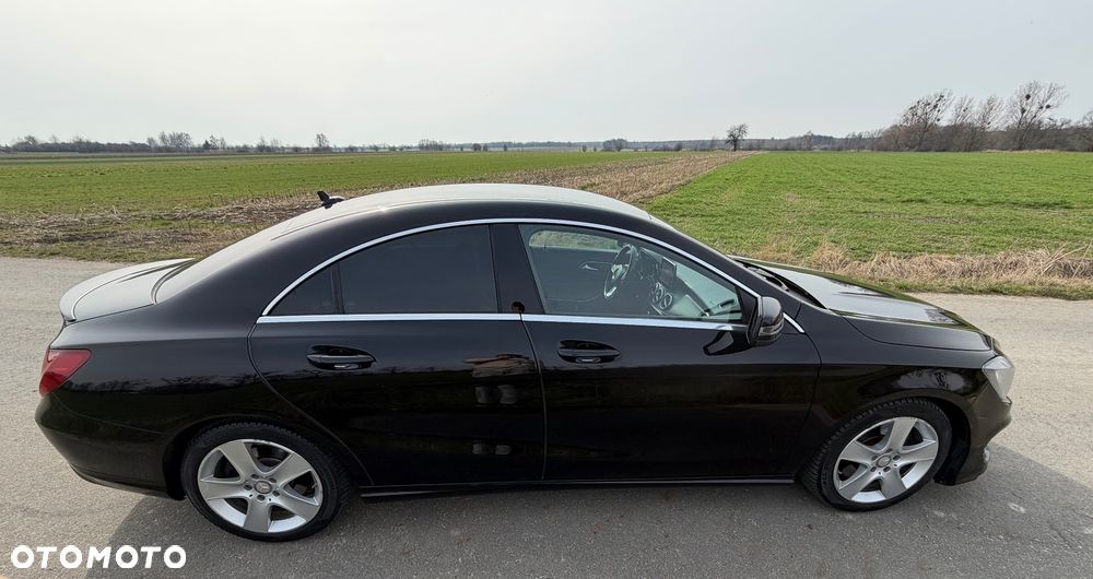 Mercedes-Benz CLA 250 4-Matic - 8