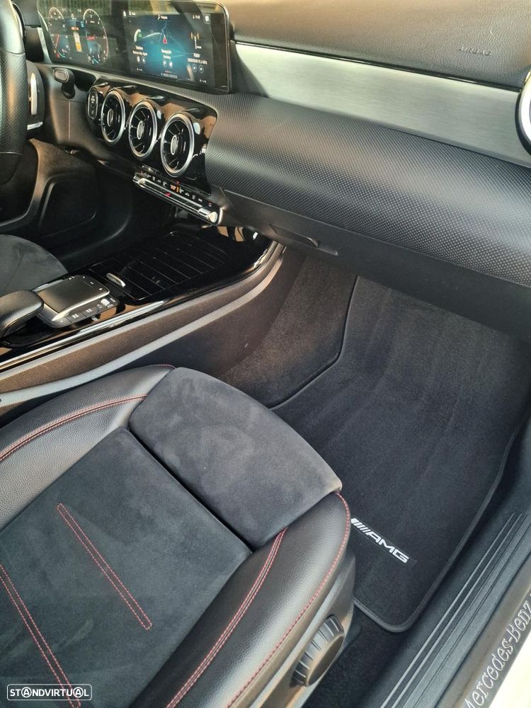 Mercedes-Benz A 180 d AMG Line Aut. — fotografia 20