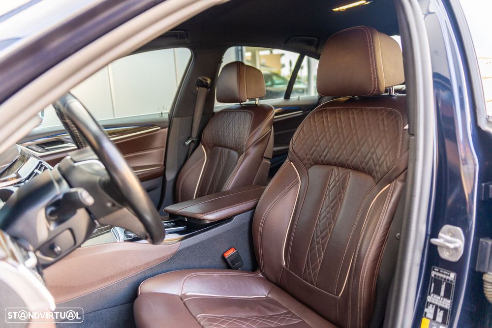 BMW 530 e iPerformance Line Luxury - 7