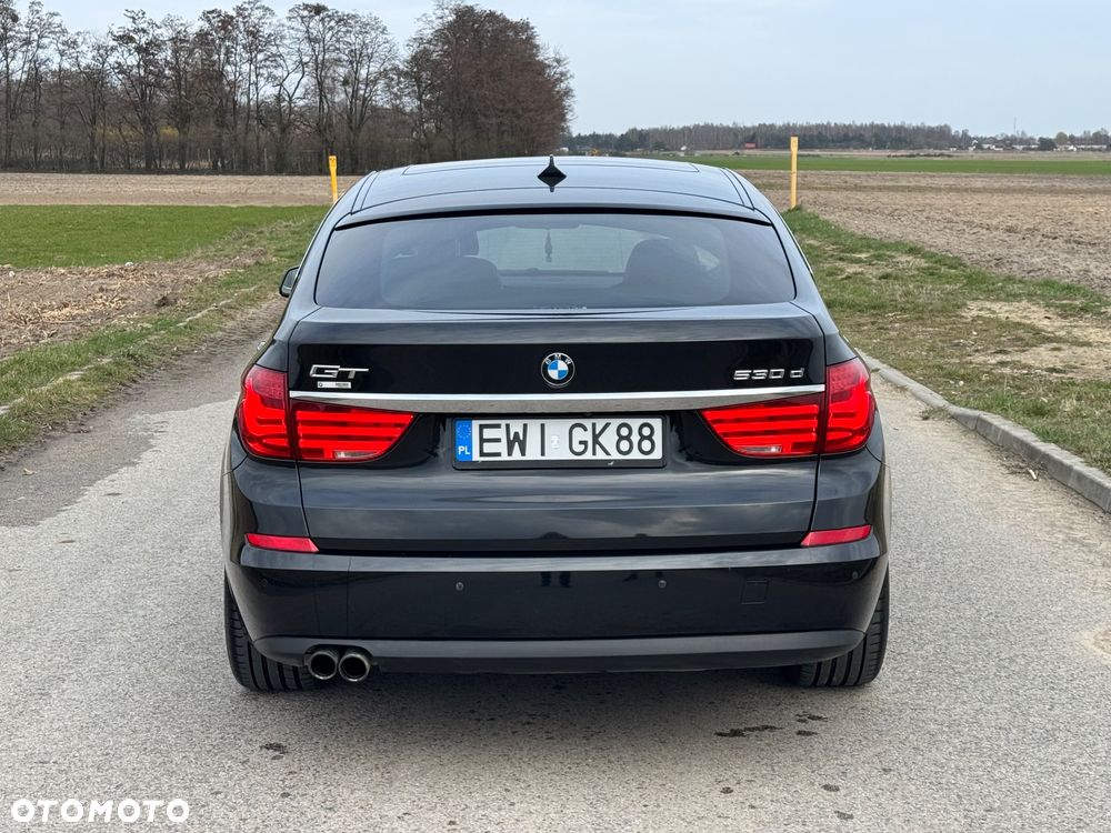 BMW 5GT - 6