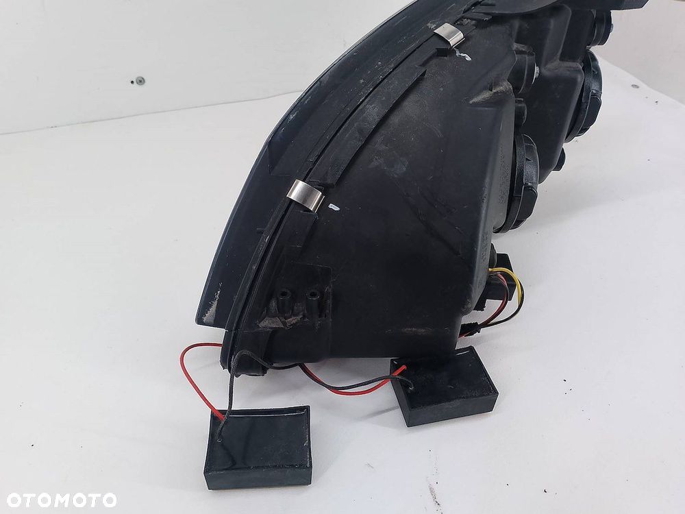 LAMPA PRZÓD PRAWA MERCEDES-BENZ KLASA C W204 2.2 CDI SEDAN - 8