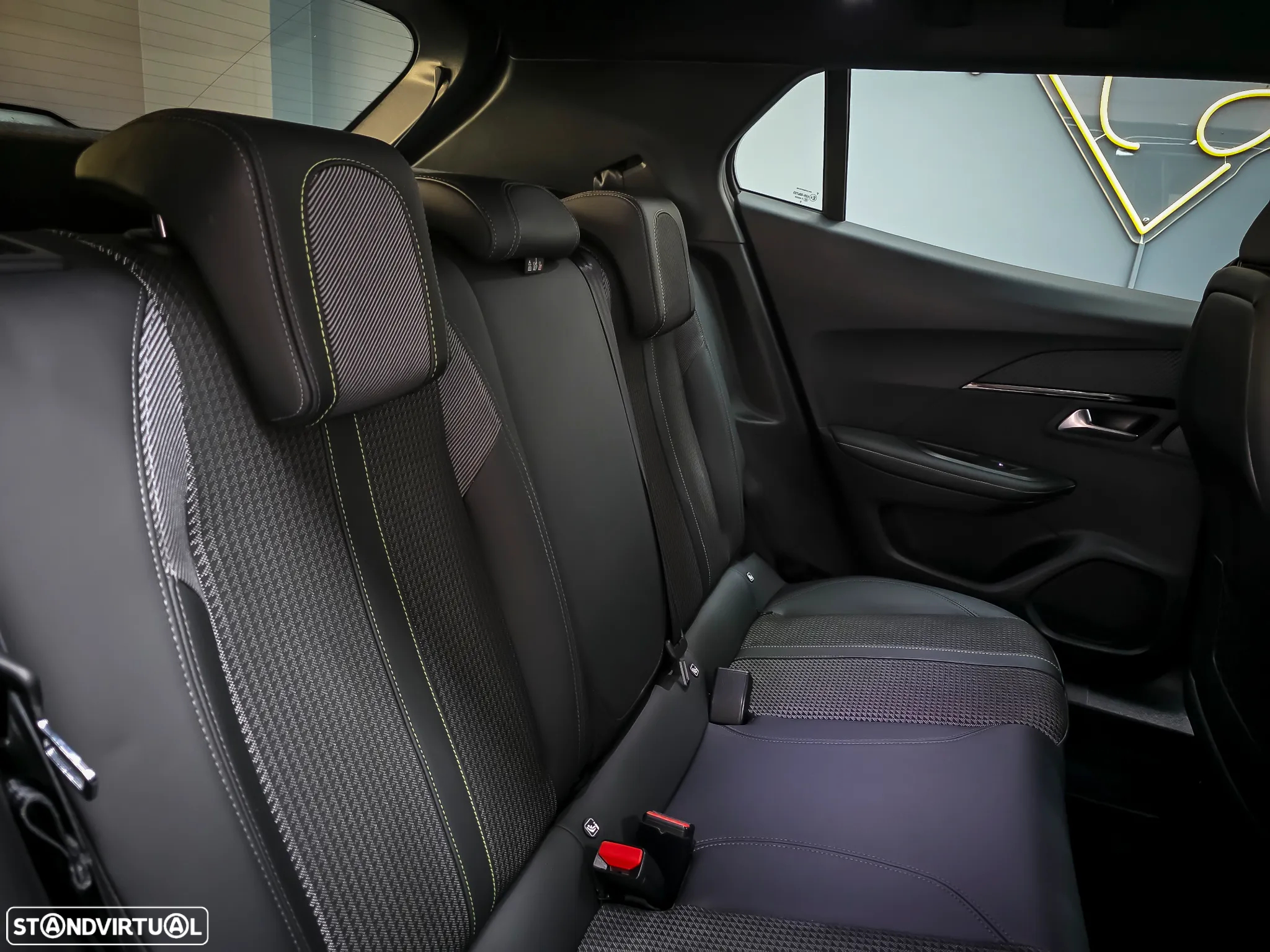 Peugeot 2008 1.5 BlueHDi GT Line EAT8 - 50