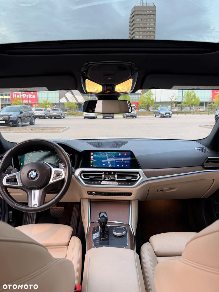 BMW Seria 3 330i M Sport - 19