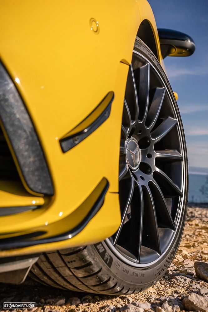 Mercedes-Benz A 35 AMG 4Matic Speedshift DCT 7G - 7