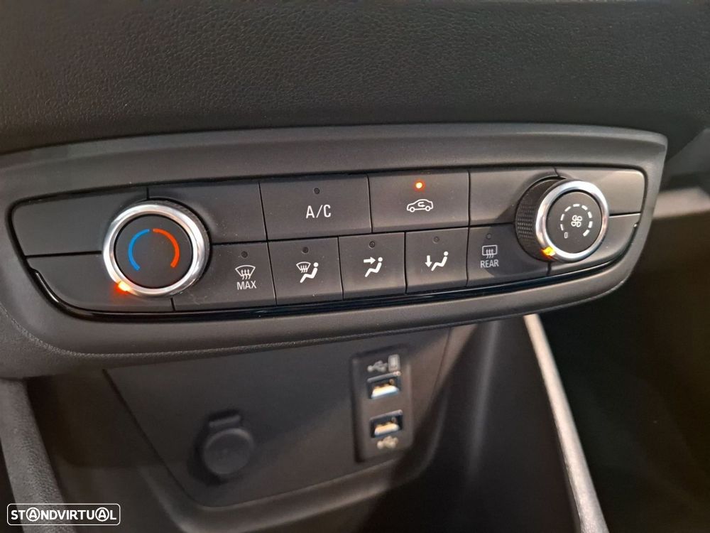 Opel Crossland X 1.2 120 Anos - 23