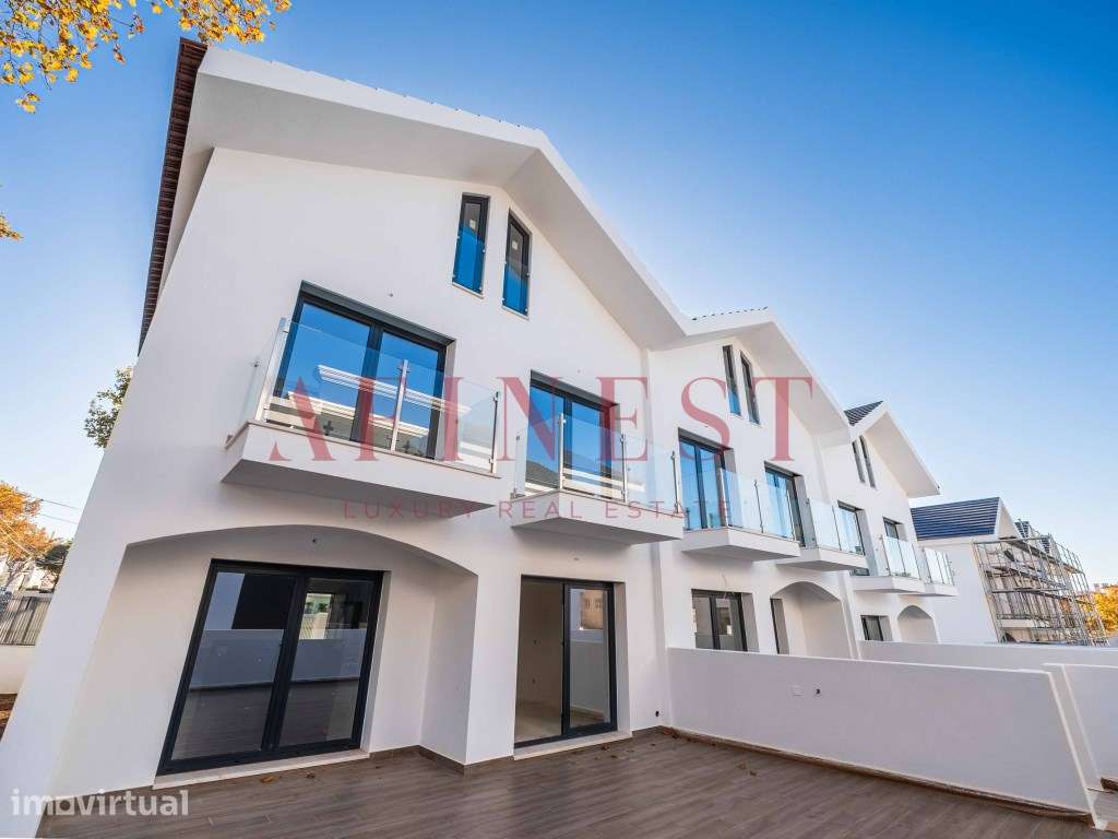 Moradia T4 + 1 de Luxo em Condomínio Exclusivo - São Pedro do Estoril - Grande imagem: 2/55