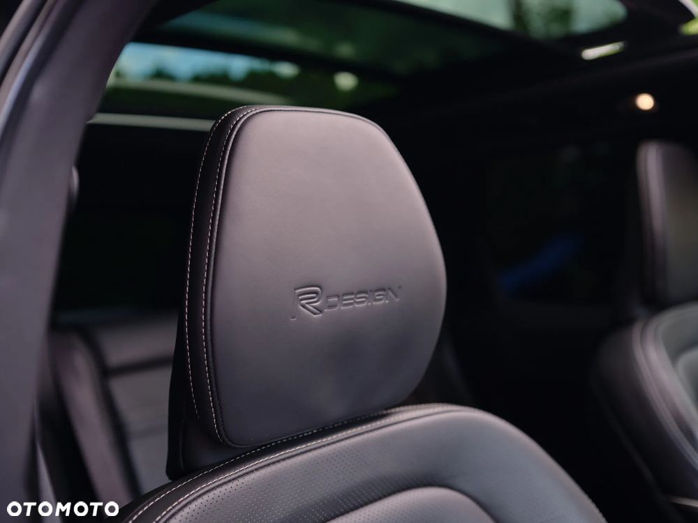 Volvo XC 60 D4 AWD R-Design - 29