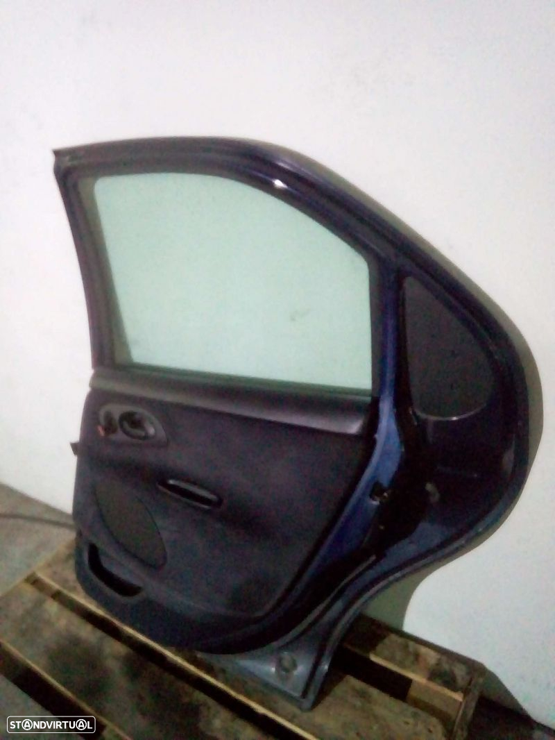 Porta Trás Dto Ford Mondeo Ii (Bap) - 2