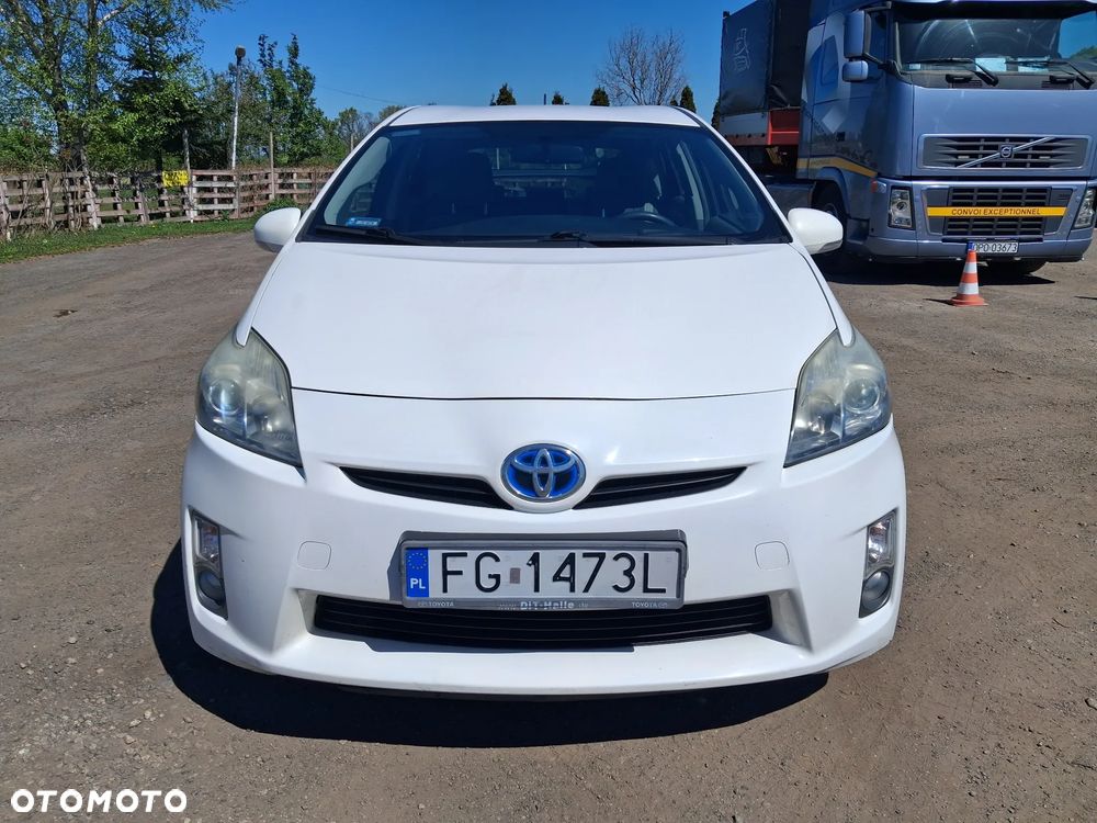 Toyota Prius 1.8 HSD Luna - 2