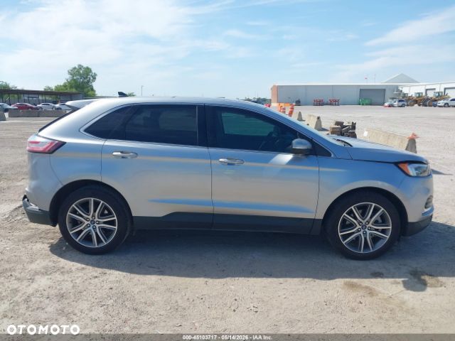 Ford Edge - 9