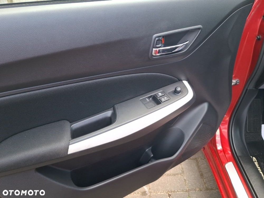 Suzuki Swift 1.2 Dualjet SHVS Premium Plus - 20