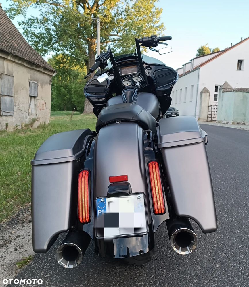 Harley-Davidson Touring Road Glide - 8