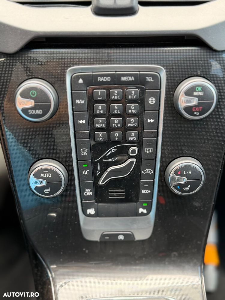 Volvo V40 D3 Aut. R-Design - 11