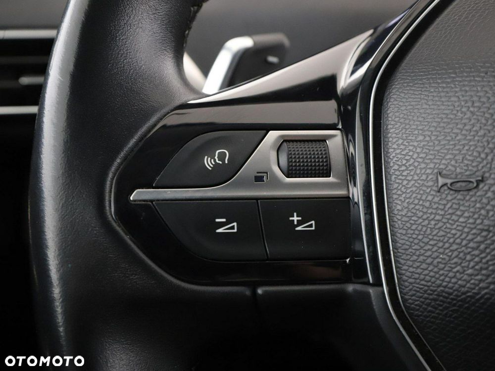 Peugeot 3008 BlueHDi 130 Stop & Start EAT8 Allure Business-Paket - 32