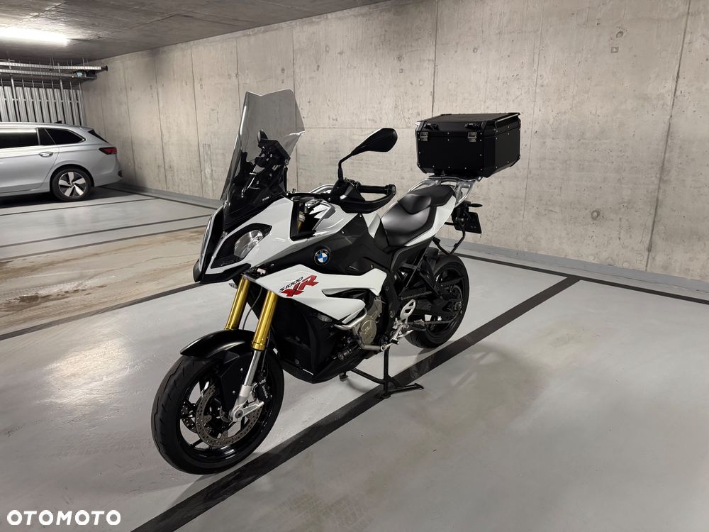 BMW XR - 2