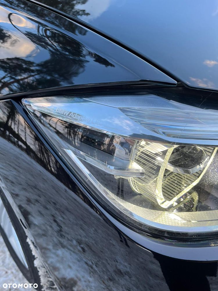 BMW Seria 3 330i Sport Line - 10