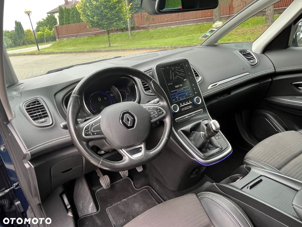 Renault Scenic 1.6 dCi Energy Intens - 19