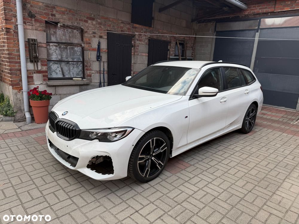 BMW Seria 3 318d M Sport Shadow - 1
