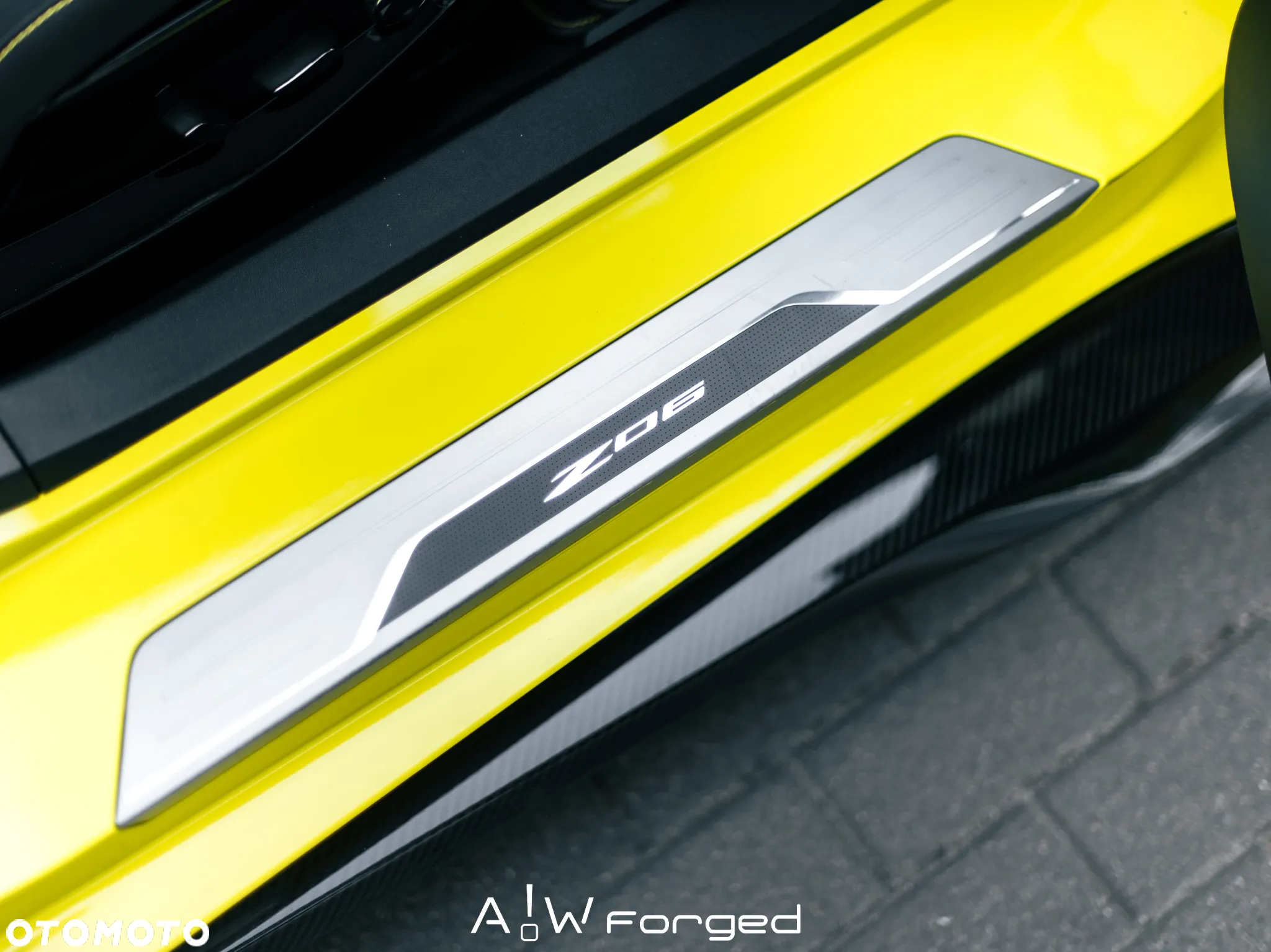 Chevrolet Corvette - 23