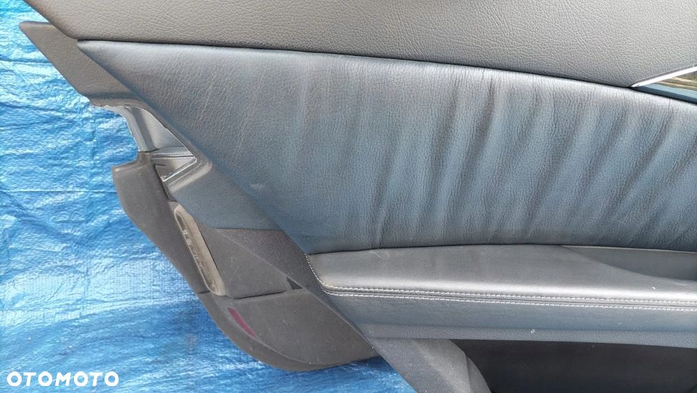 BOCZEK BOCZKI TAPICERKA DRZWI LEWY PRAWY PRZÓD PRZEDNI TYŁ TYLNY 6C37 KOMPLET MERCEDES W211 E55 AMG - 12