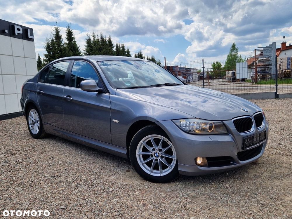 BMW Seria 3 318d - 25