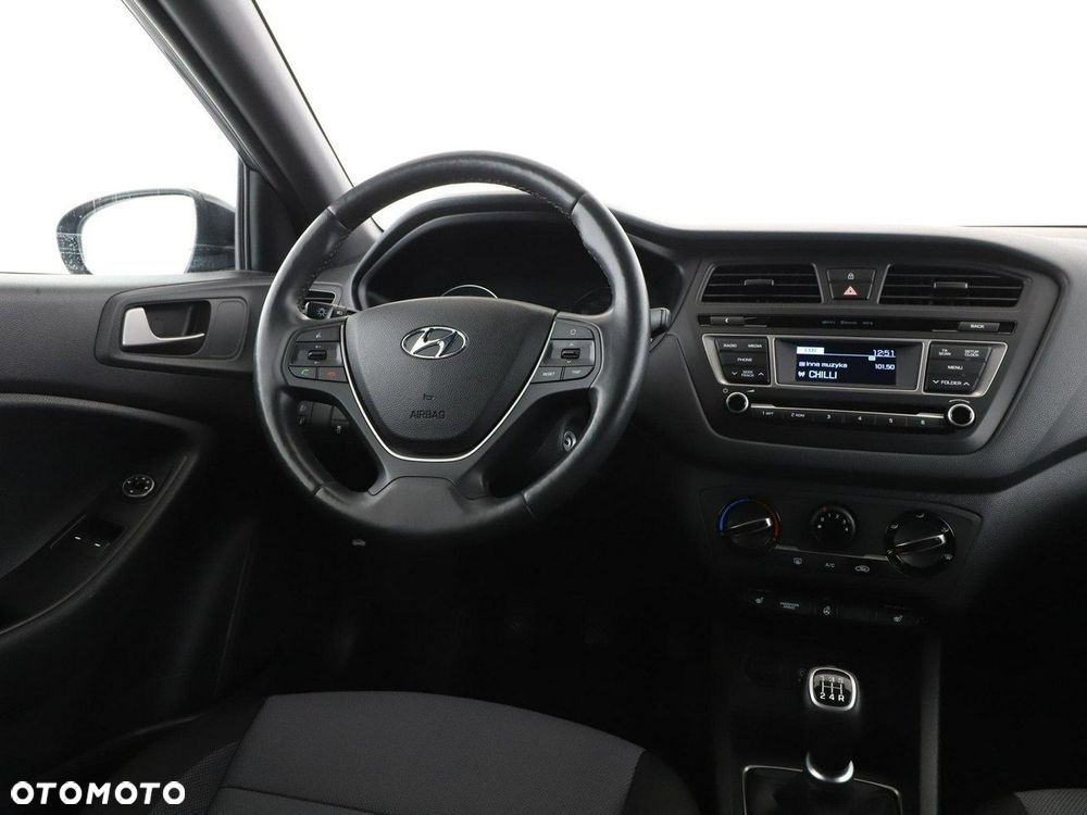 Hyundai i20 1.2 Passion - 16