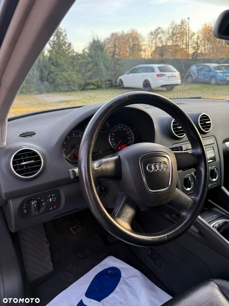 Audi A3 Sportback 1.6 Attraction - 12