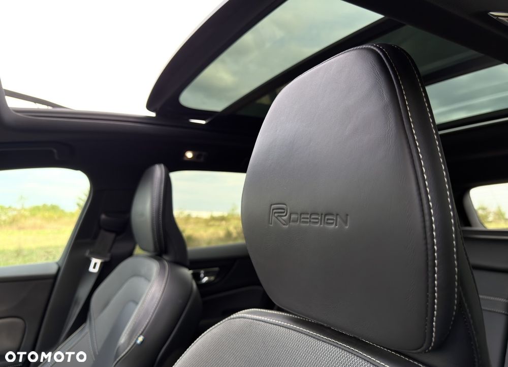 Volvo V60 D4 Geartronic R-Design - 39