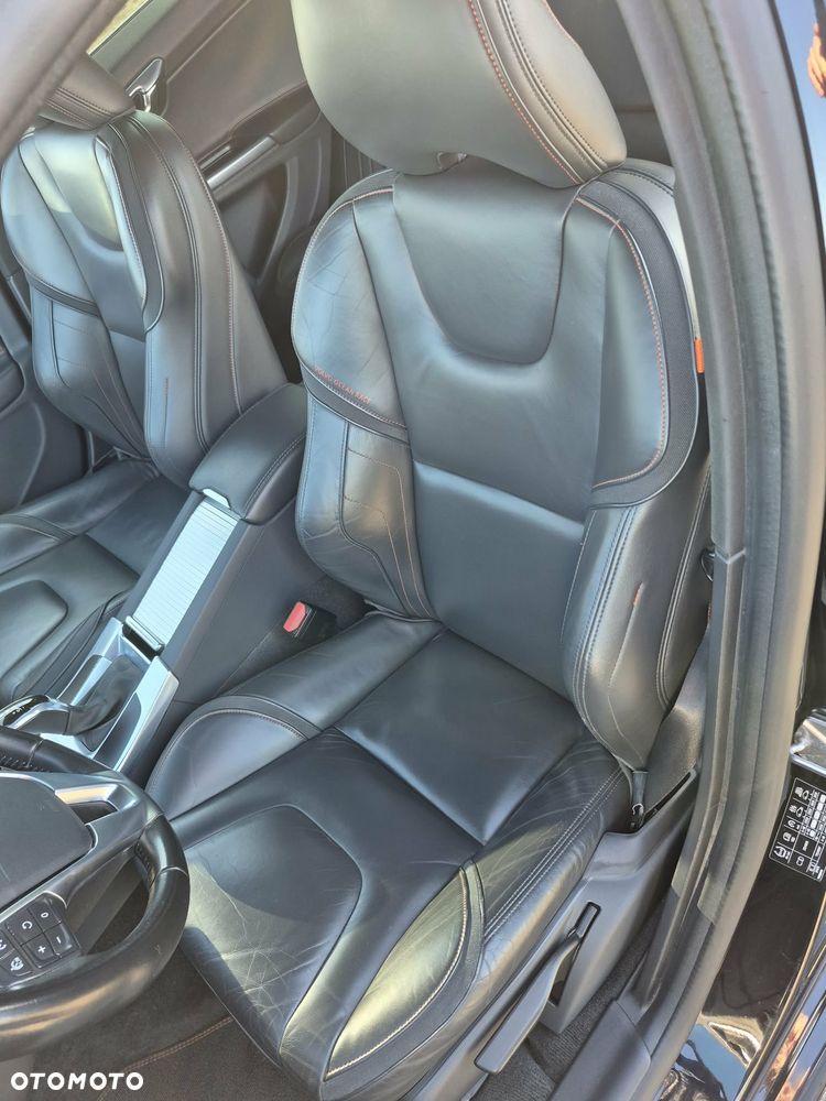 Volvo V60 D2 Geartronic - 13