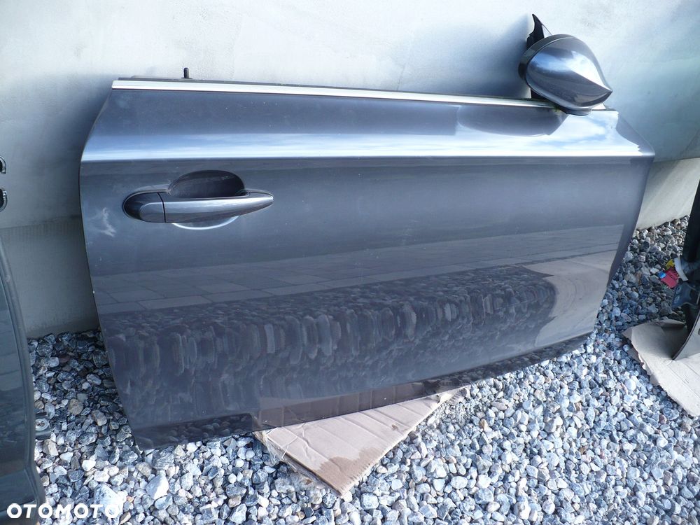 bmw 1 E81 E82 E88 DRZWI PRAWE SPARKLING GRAP.A22 EU.