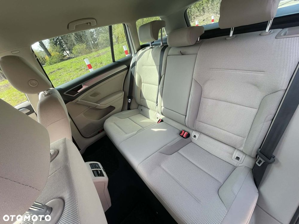 Volkswagen Golf 1.2 TSI BMT Comfortline - 19