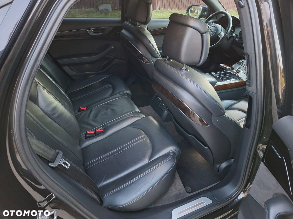 Audi A8 - 6