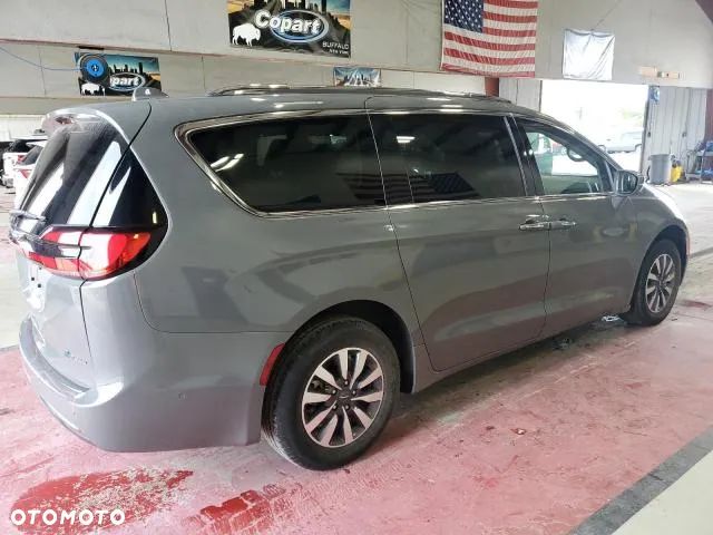 Chrysler Pacifica - 6