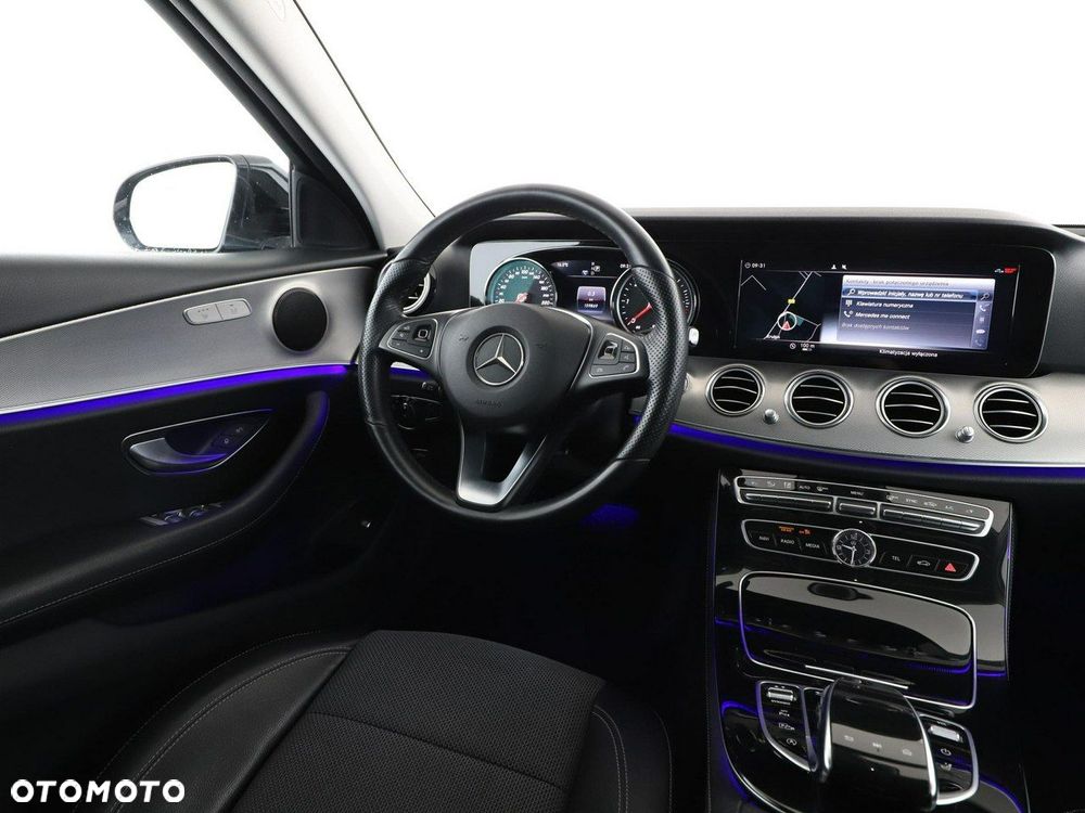 Mercedes-Benz Klasa E 220 d Avantgarde - 17