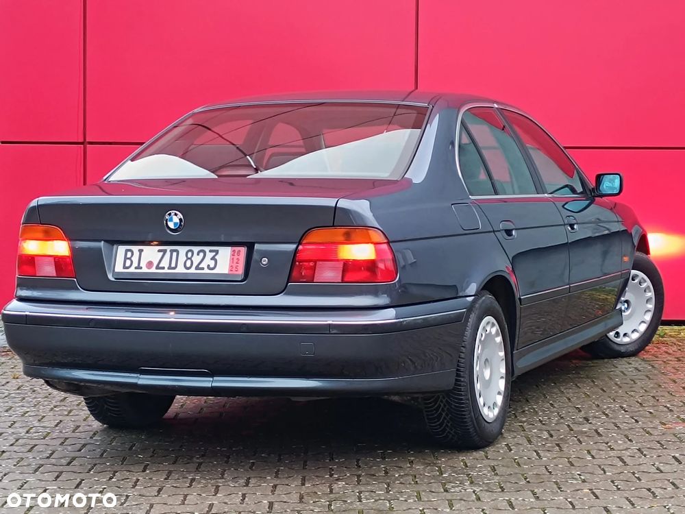 BMW Seria 5 523i - 20