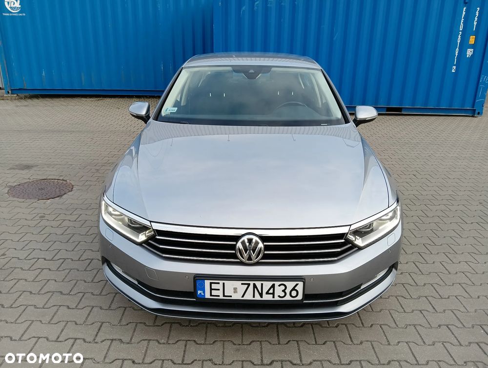 Volkswagen Passat 1.5 TSI EVO Business - 4