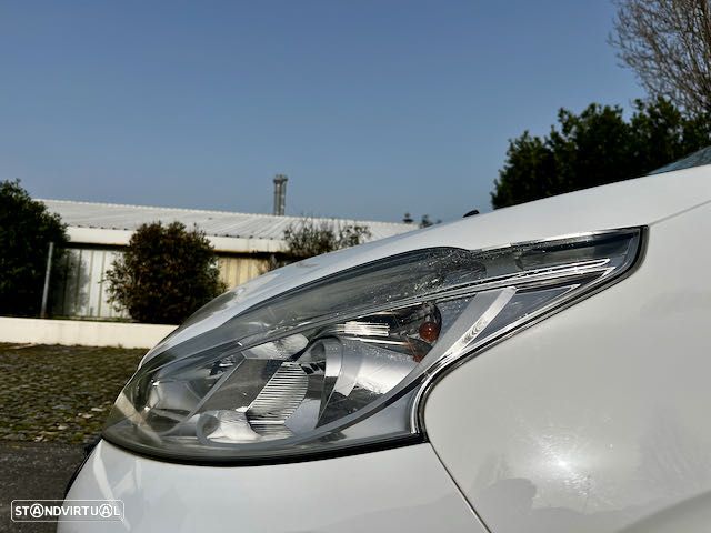 Peugeot 208 1.0 VTi Active - 29
