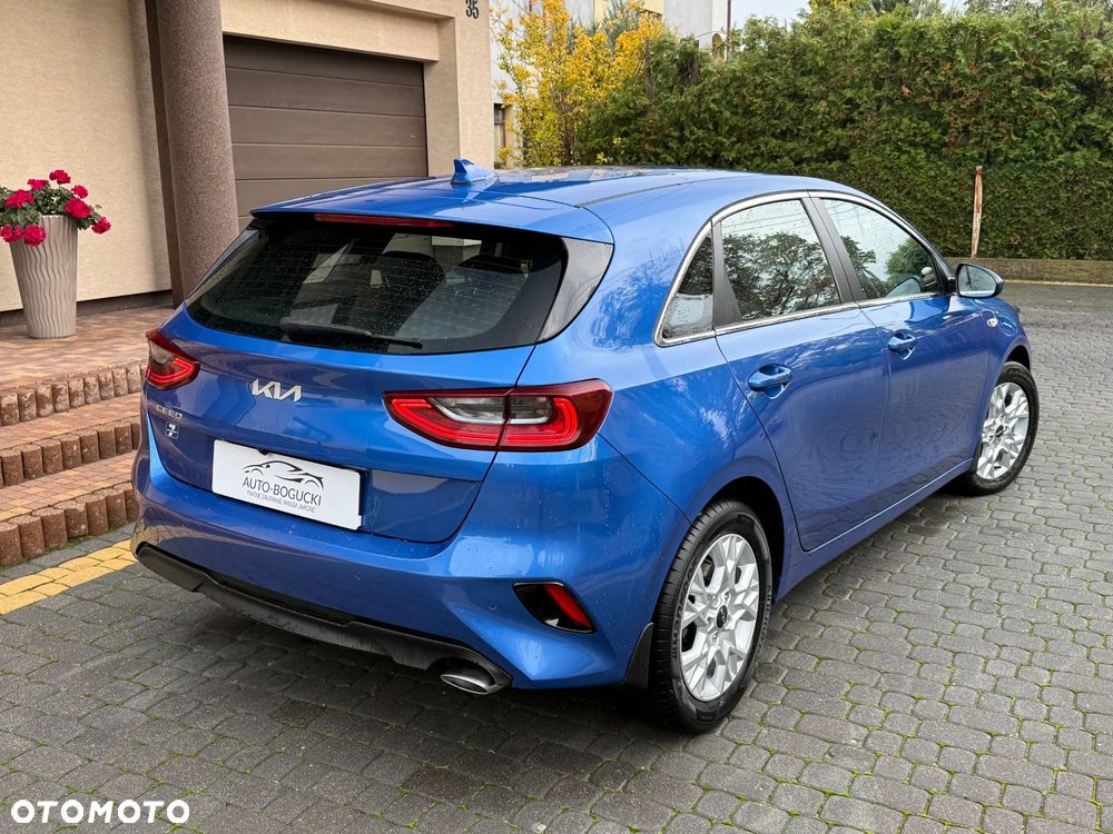 Kia Ceed 1.5 T-GDI M - 12